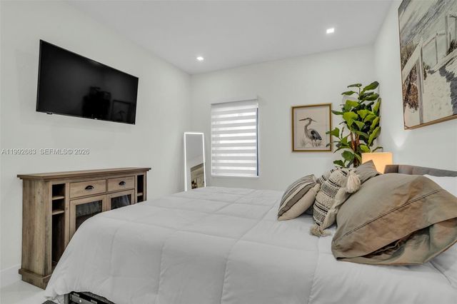 21301 SW 132nd Ct, Miami, FL 33177