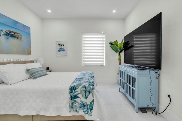 21301 SW 132nd Ct, Miami, FL 33177