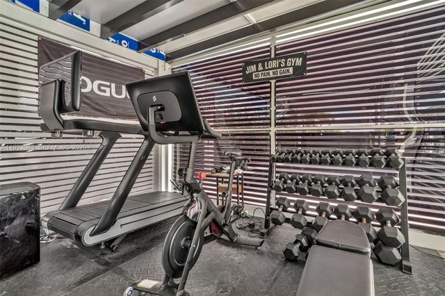 21301 SW 132nd Ct, Miami, FL 33177