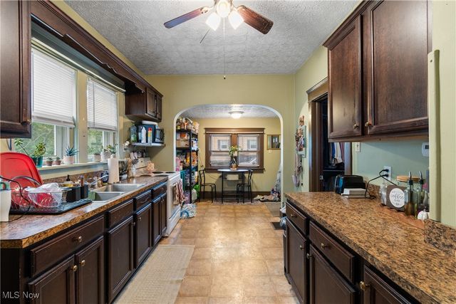 2406 S Union Avenue, Alliance, OH 44601