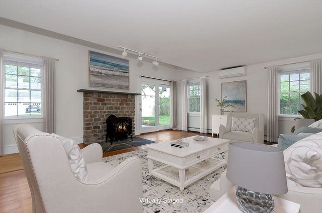1089 Main Street, Barnstable, MA 02635