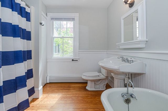 1089 Main Street, Barnstable, MA 02635