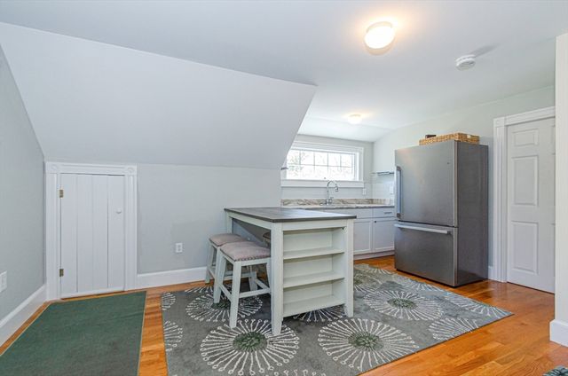 1089 Main Street, Barnstable, MA 02635
