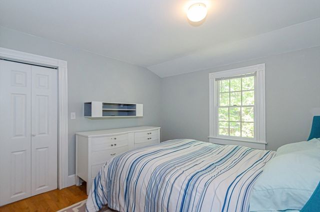 1089 Main Street, Barnstable, MA 02635