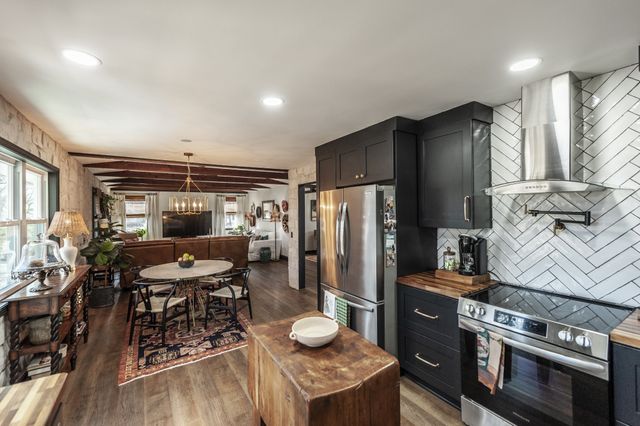 895 Harsh Ln, Castalian Springs, TN 37031