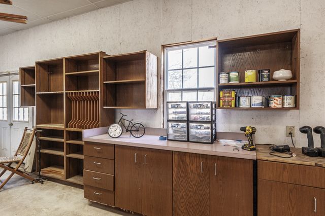 895 Harsh Ln, Castalian Springs, TN 37031