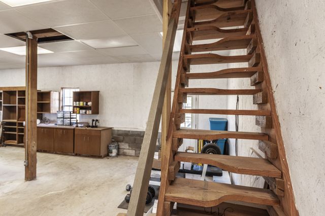 895 Harsh Ln, Castalian Springs, TN 37031