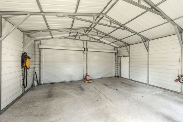 895 Harsh Ln, Castalian Springs, TN 37031