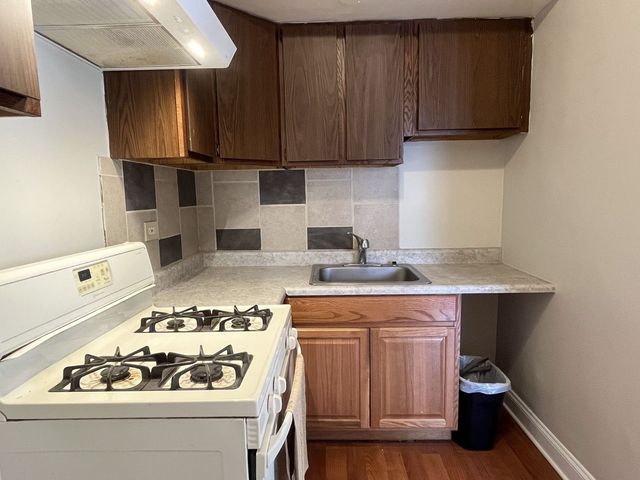 5135 S Kenwood Avenue 507, Chicago, IL 60615