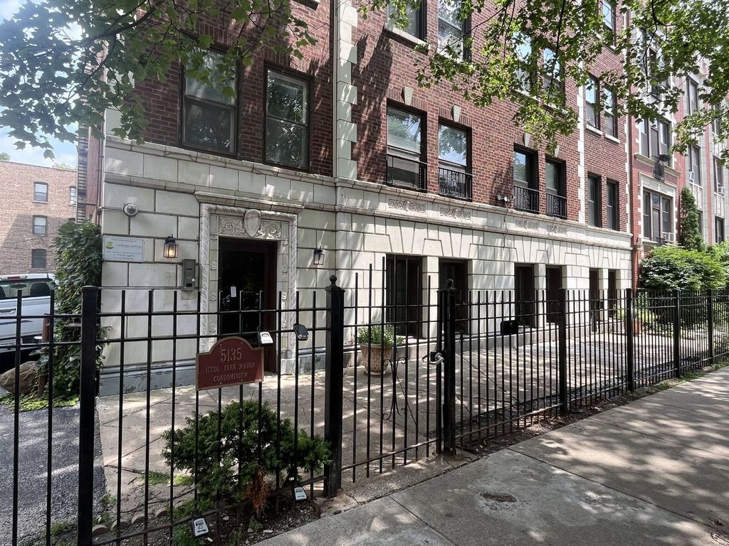 5135 S Kenwood Avenue 507, Chicago, IL 60615