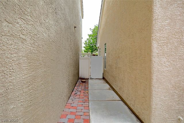 7625 GRASSY BANK Street, Las Vegas, NV 89139