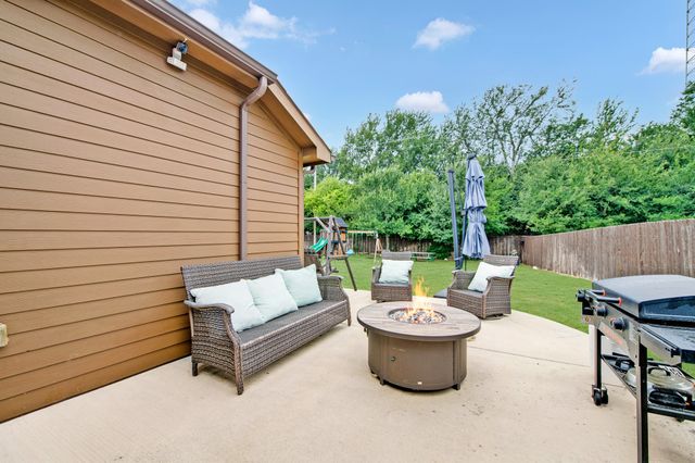 408 Highmeadow Drive, Aubrey, TX 76227