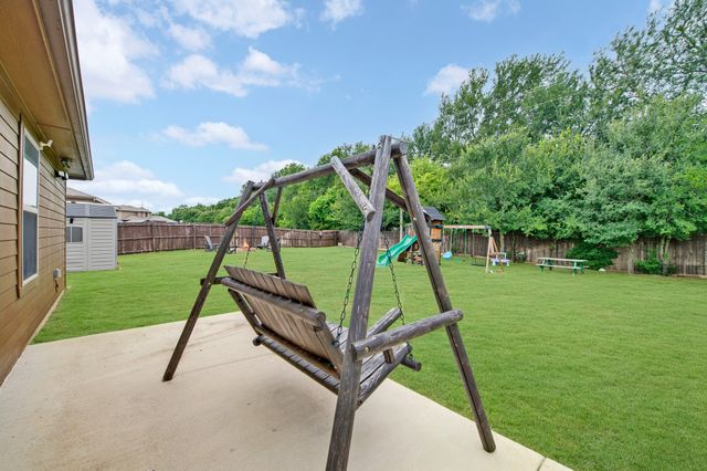 408 Highmeadow Drive, Aubrey, TX 76227