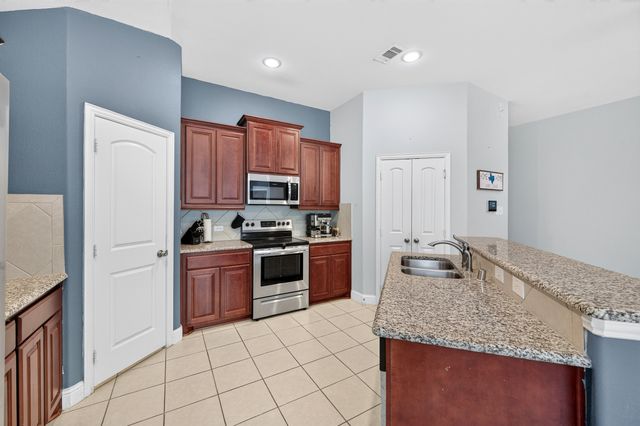 408 Highmeadow Drive, Aubrey, TX 76227