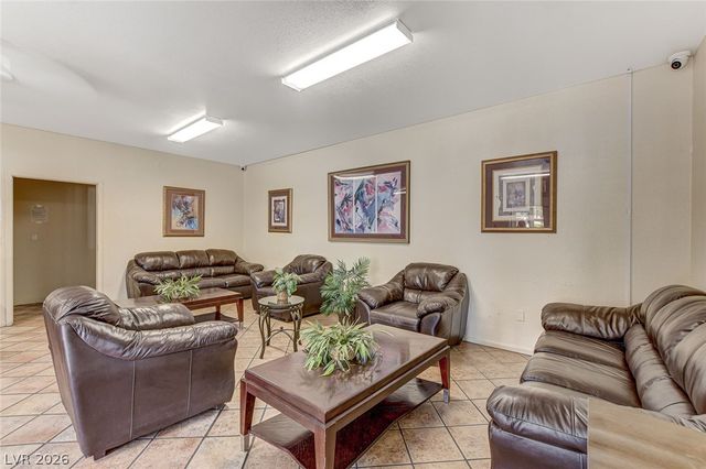 5751 East Hacienda Avenue 123, Las Vegas, NV 89122