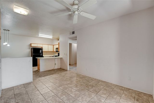 5751 East Hacienda Avenue 123, Las Vegas, NV 89122