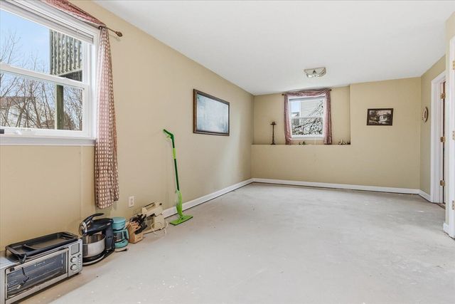 73 Murphy's Trail, Kalamazoo, MI 49009