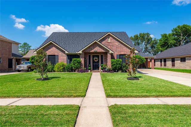 507 Clear Creek Meadows Drive, League City, TX 77573