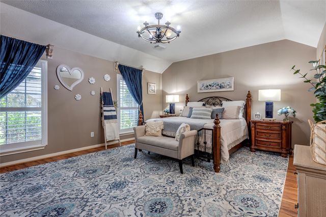 507 Clear Creek Meadows Drive, League City, TX 77573