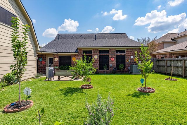 507 Clear Creek Meadows Drive, League City, TX 77573