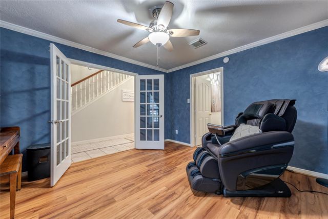 507 Clear Creek Meadows Drive, League City, TX 77573