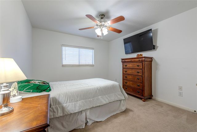 507 Clear Creek Meadows Drive, League City, TX 77573