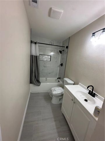 560 W 10th Street, Perris, CA 92570