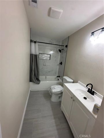 560 W 10th Street, Perris, CA 92570