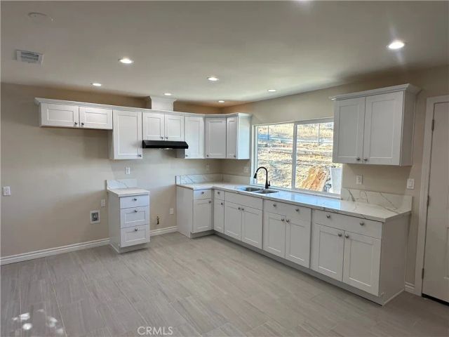 560 W 10th Street, Perris, CA 92570