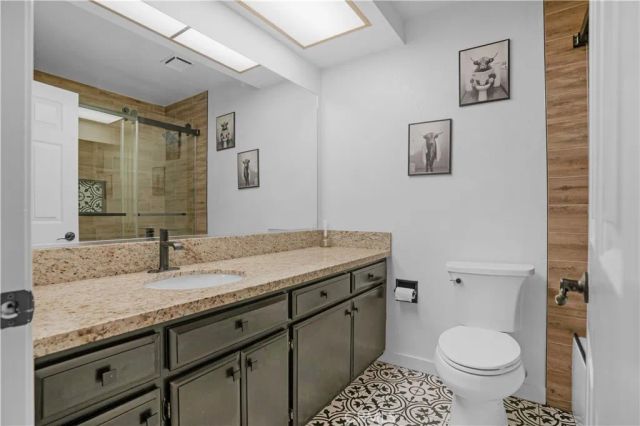 30150 Cove View Street, Canyon Lake, CA 92587