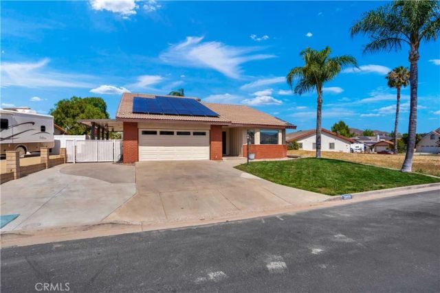 30150 Cove View Street, Canyon Lake, CA 92587