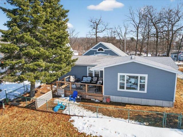 11178 E Shore Drive, Delton, MI 49046