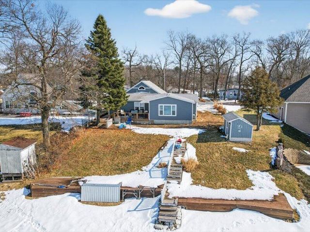 11178 E Shore Drive, Delton, MI 49046