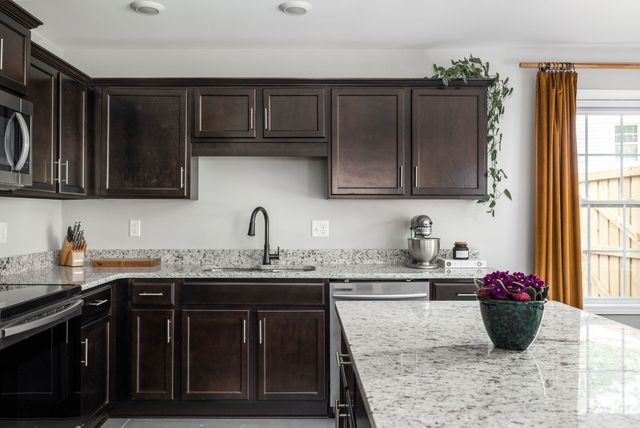 711 RIDGECREST DRIVE, Clarksville, TN 37040