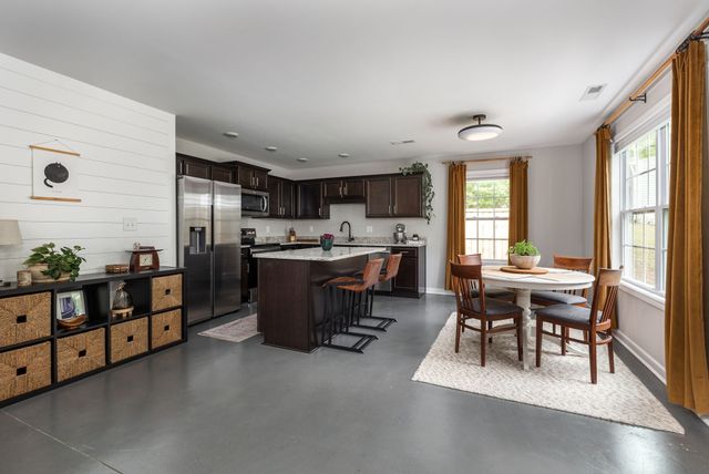 711 RIDGECREST DRIVE, Clarksville, TN 37040