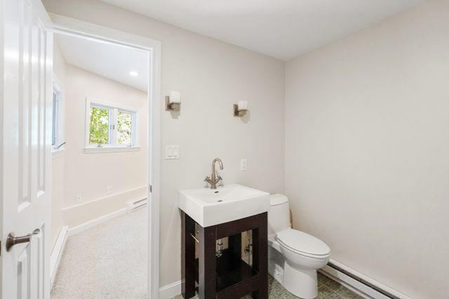 688 Annursnac Hill, Concord, MA 01742
