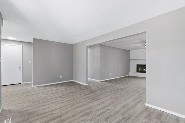 3301 South Avenue, Springfield, MO 65807