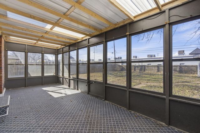 3301 South Avenue, Springfield, MO 65807