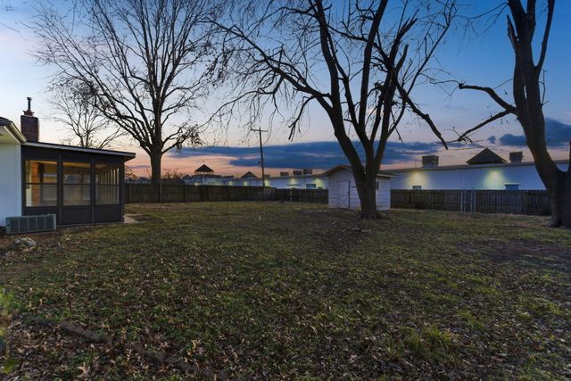 3301 South Avenue, Springfield, MO 65807