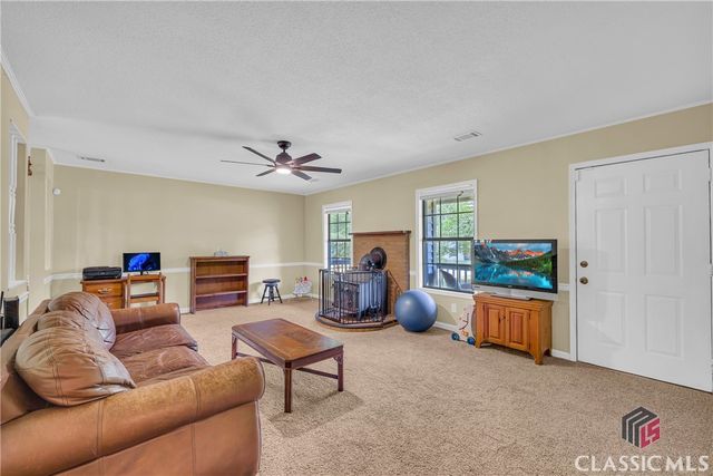 198 Bedford Drive, Hull, GA 30646