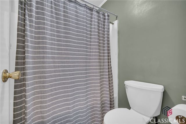 198 Bedford Drive, Hull, GA 30646