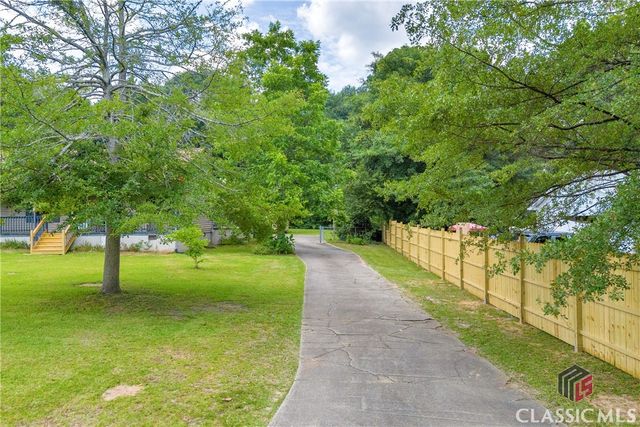 198 Bedford Drive, Hull, GA 30646