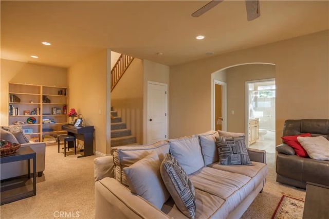 173 Grizzly Road, Lake Arrowhead, CA 92352