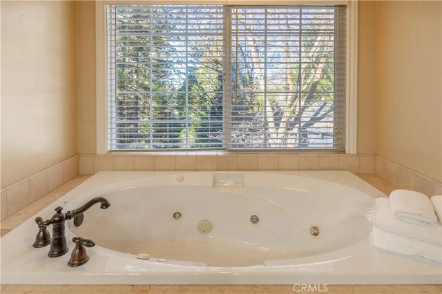 173 Grizzly Road, Lake Arrowhead, CA 92352