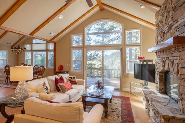 173 Grizzly Road, Lake Arrowhead, CA 92352