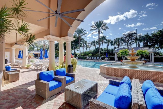 6565 VIA TRENTO, Delray Beach, FL 33446