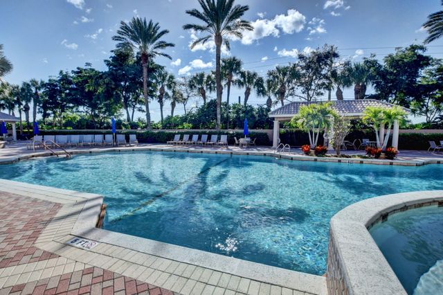 6565 VIA TRENTO, Delray Beach, FL 33446