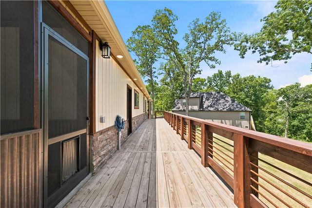 23 Topcliffe Lane, Bella Vista, AR 72715