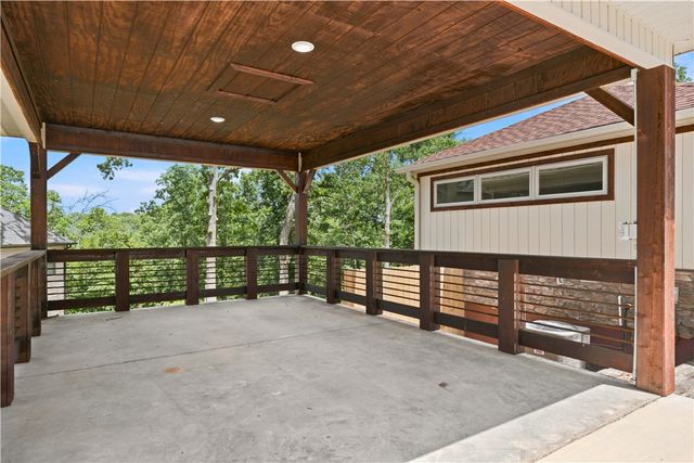 23 Topcliffe Lane, Bella Vista, AR 72715