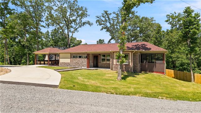 23 Topcliffe Lane, Bella Vista, AR 72715